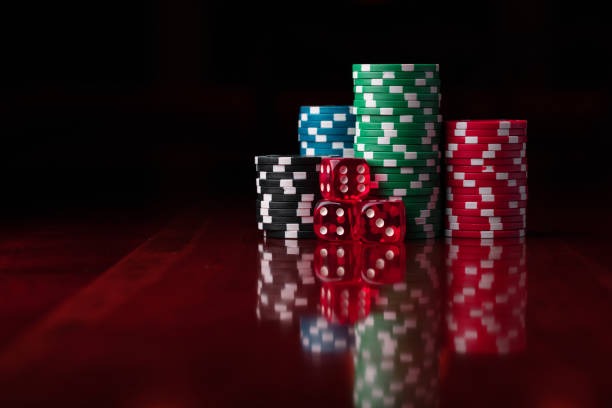 klik313 mobile app interface showing live dealer tables and sportsbook navigation
